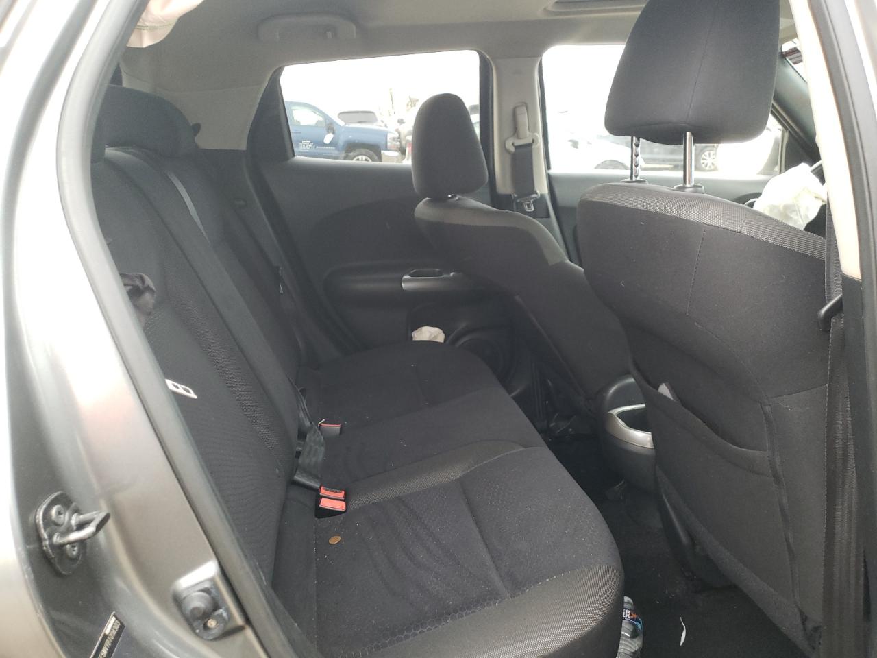 Photo 6 from auction – 2011 NISSAN JUKE S with VIN JN8AF5MV7BT008303
