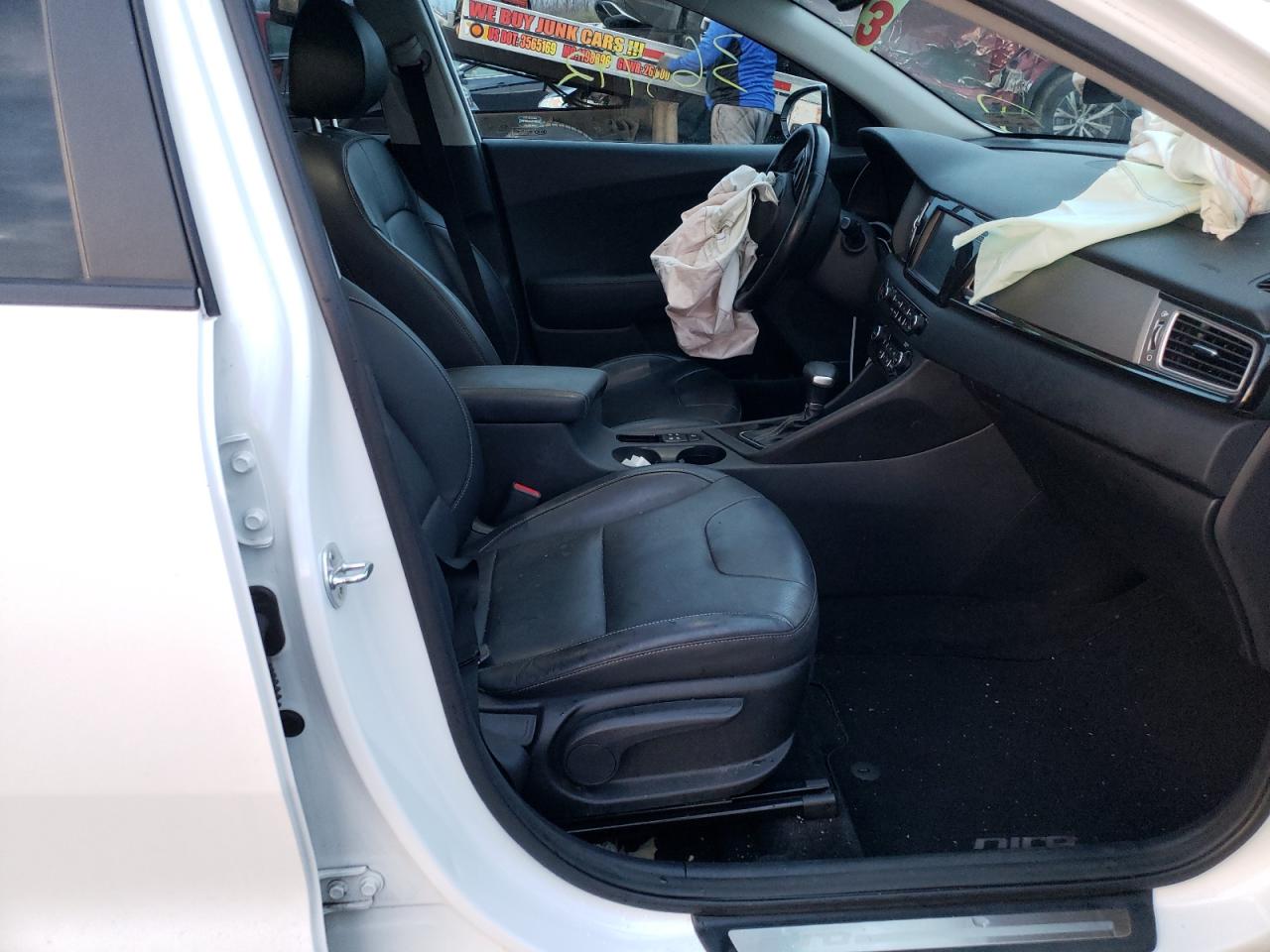 Photo 5 from auction – 2019 KIA NIRO TOURI with VIN KNDCE3LC6K5264559