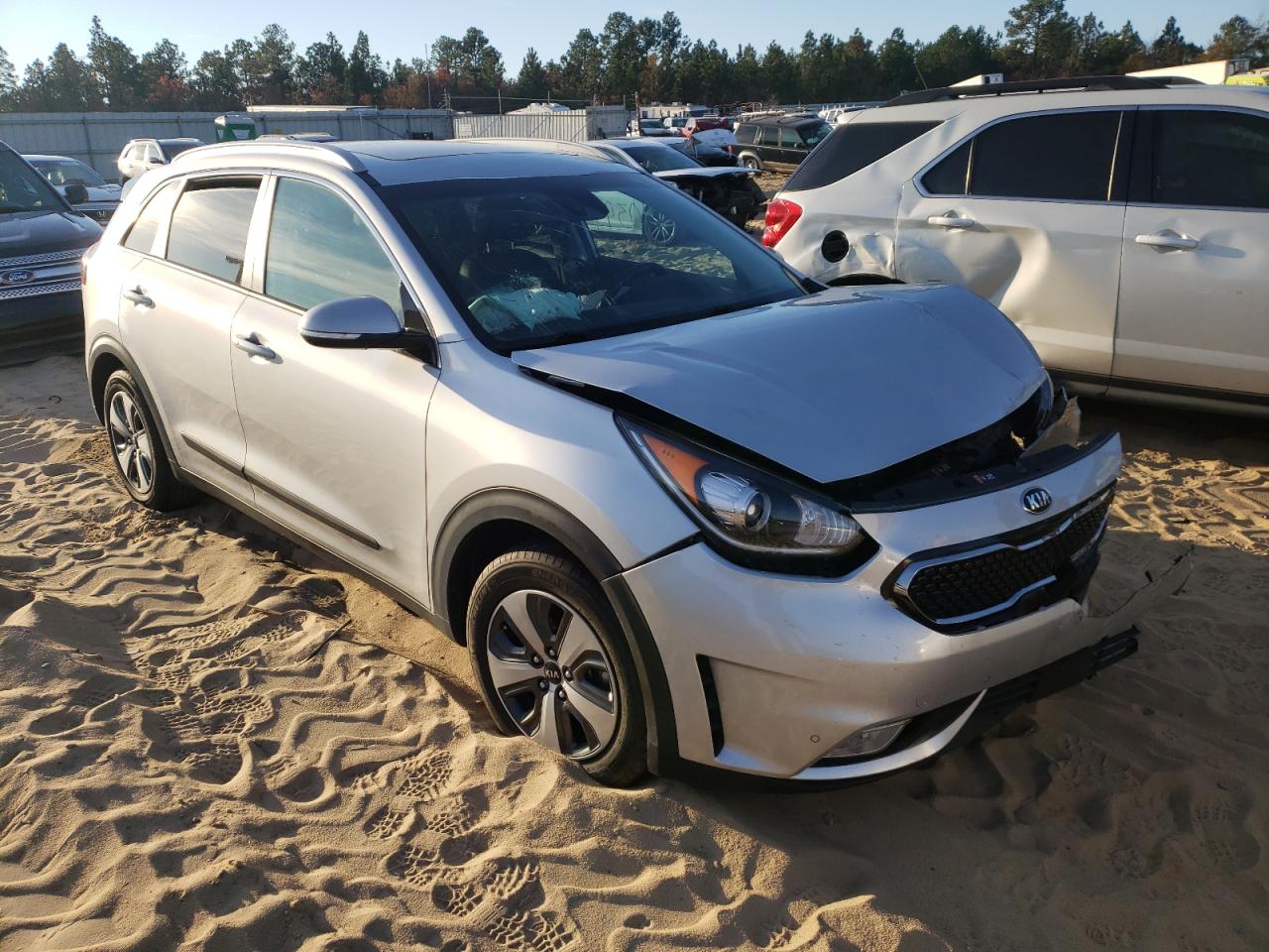 Photo 1 from auction – 2019 KIA NIRO TOURI with VIN KNDCE3LC2K5299972