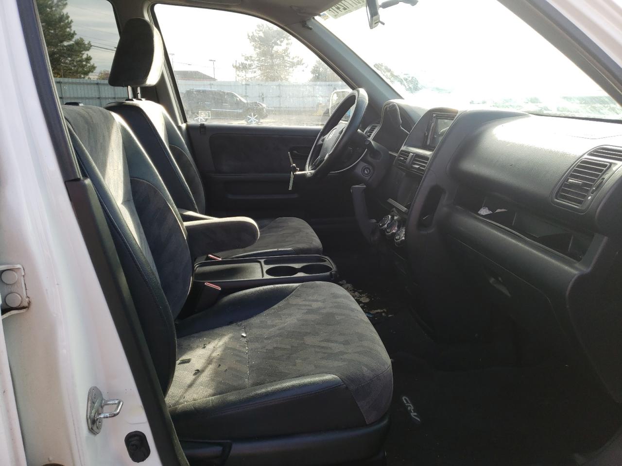 Photo 5 from auction – 2003 HONDA CR-V EX with VIN SHSRD78823U158028
