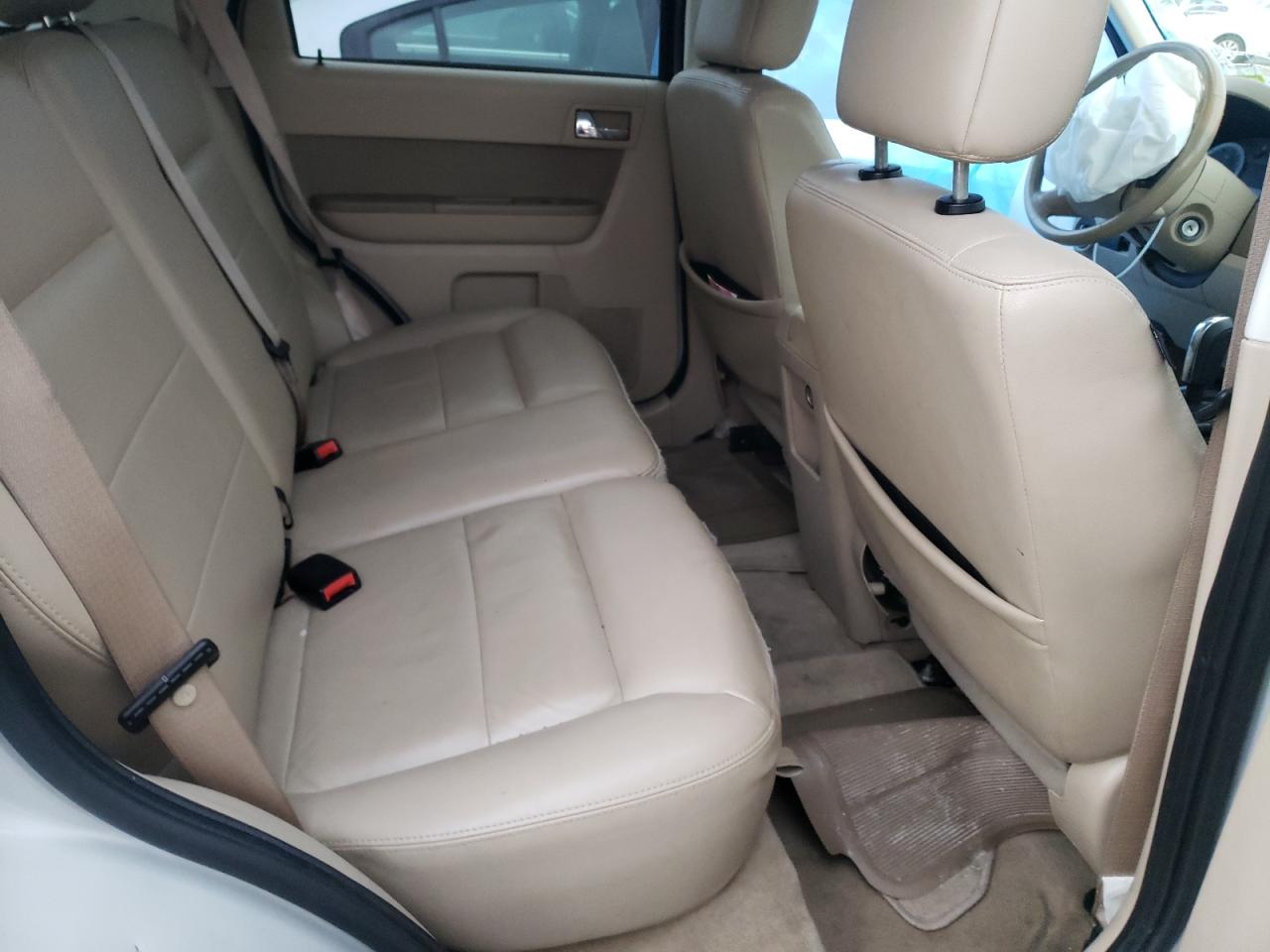 Photo 6 from auction – 2009 FORD ESCAPE LIM with VIN 1FMCU94G39KA62728