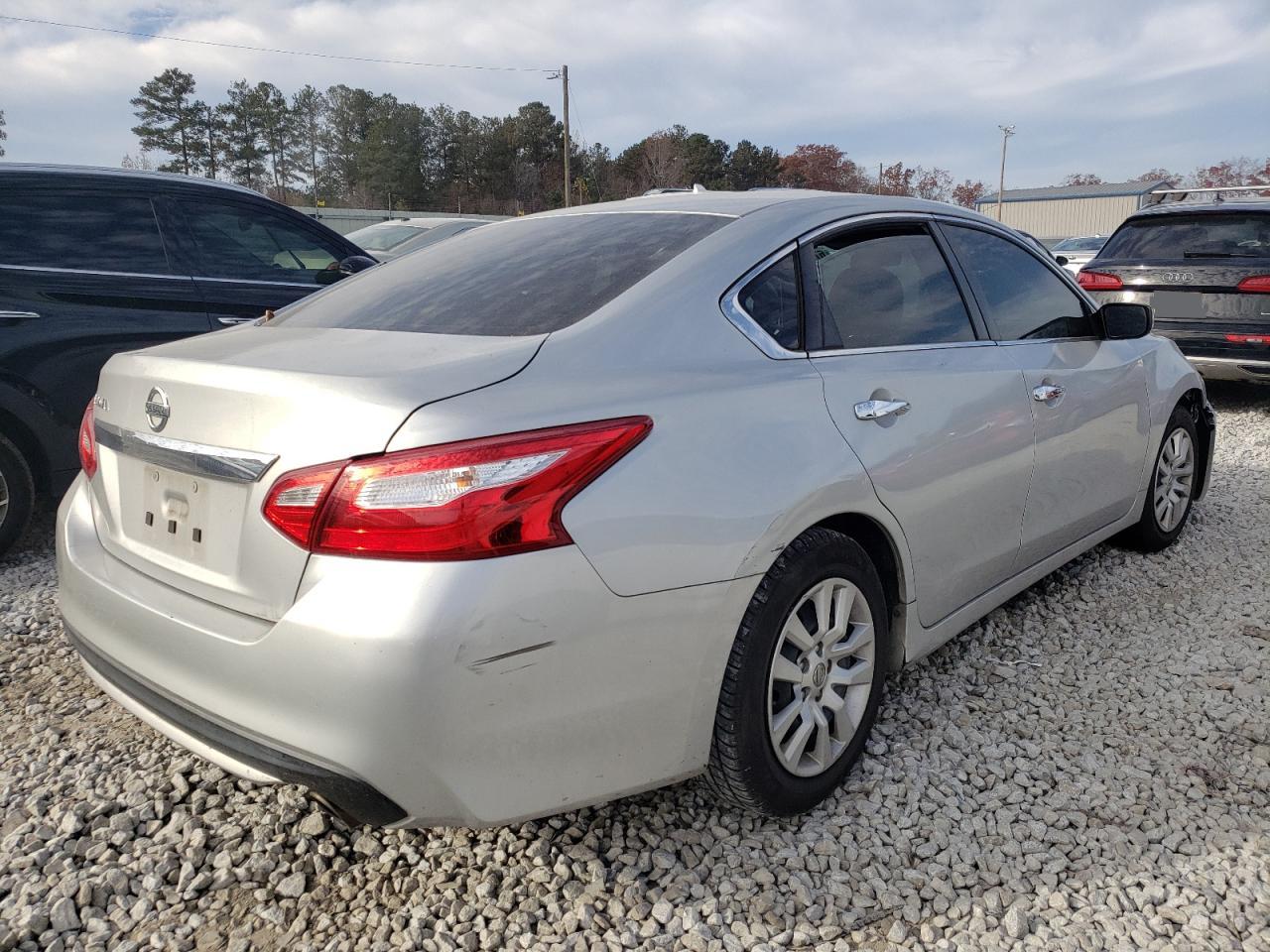 Photo 4 from auction – 2016 NISSAN ALTIMA 2.5 with VIN 1N4AL3APXGN361635