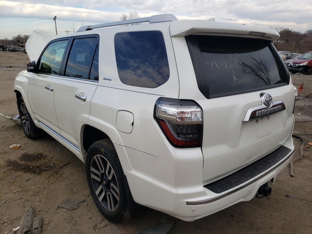 Photo 3 from auction – 2017 TOYOTA 4RUNNER SR with VIN JTEBU5JR5H5476407