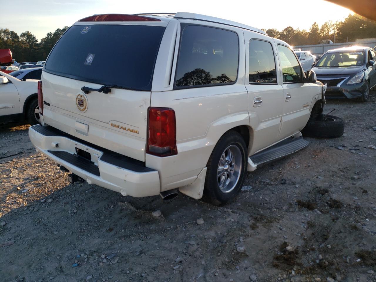 Photo 4 from auction – 2002 CADILLAC ESCALADE L with VIN 1GYEK63N12R219083