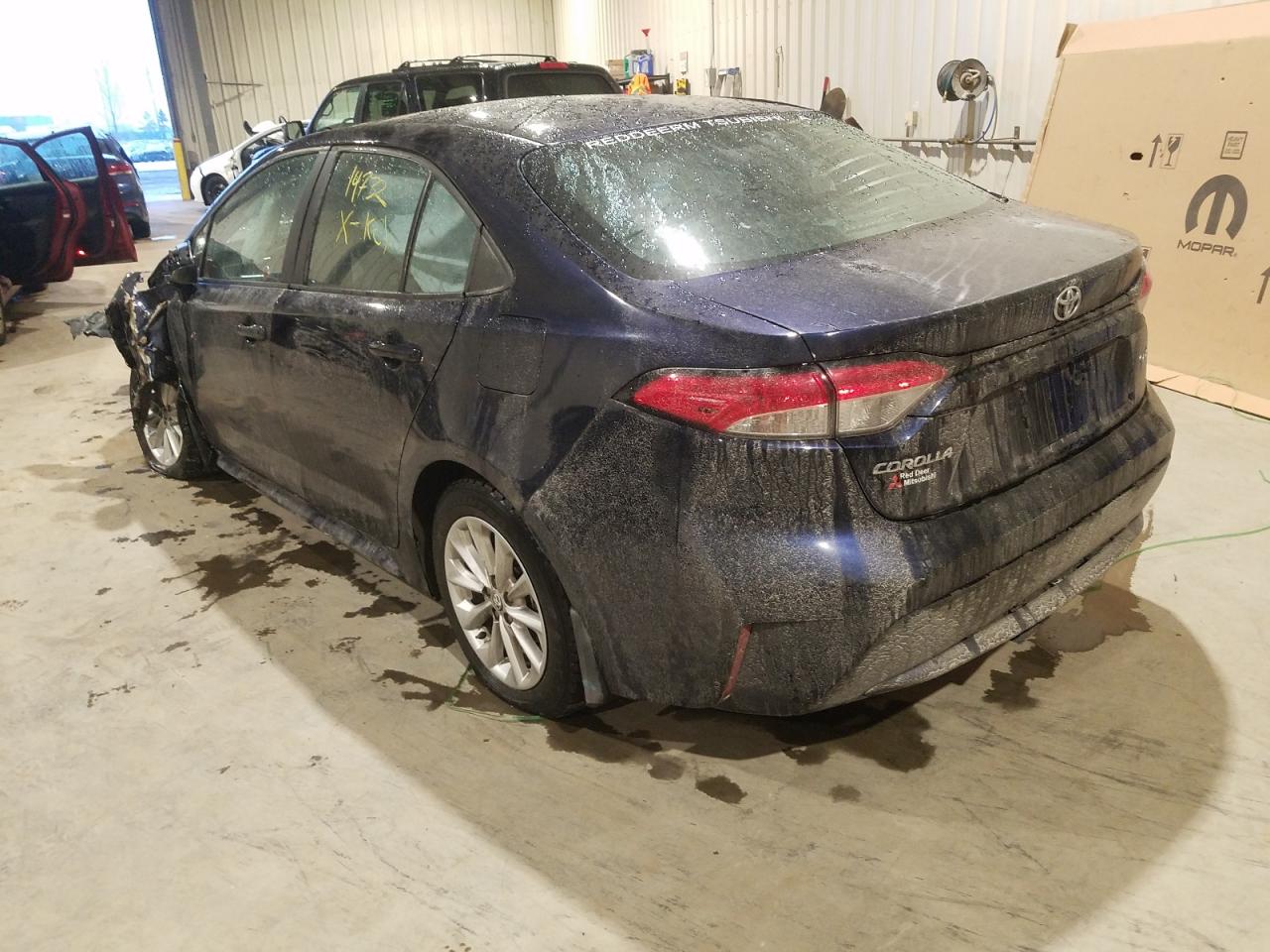 Photo 3 from auction – 2020 TOYOTA COROLLA LE with VIN 5YFBPRBE4LP034972