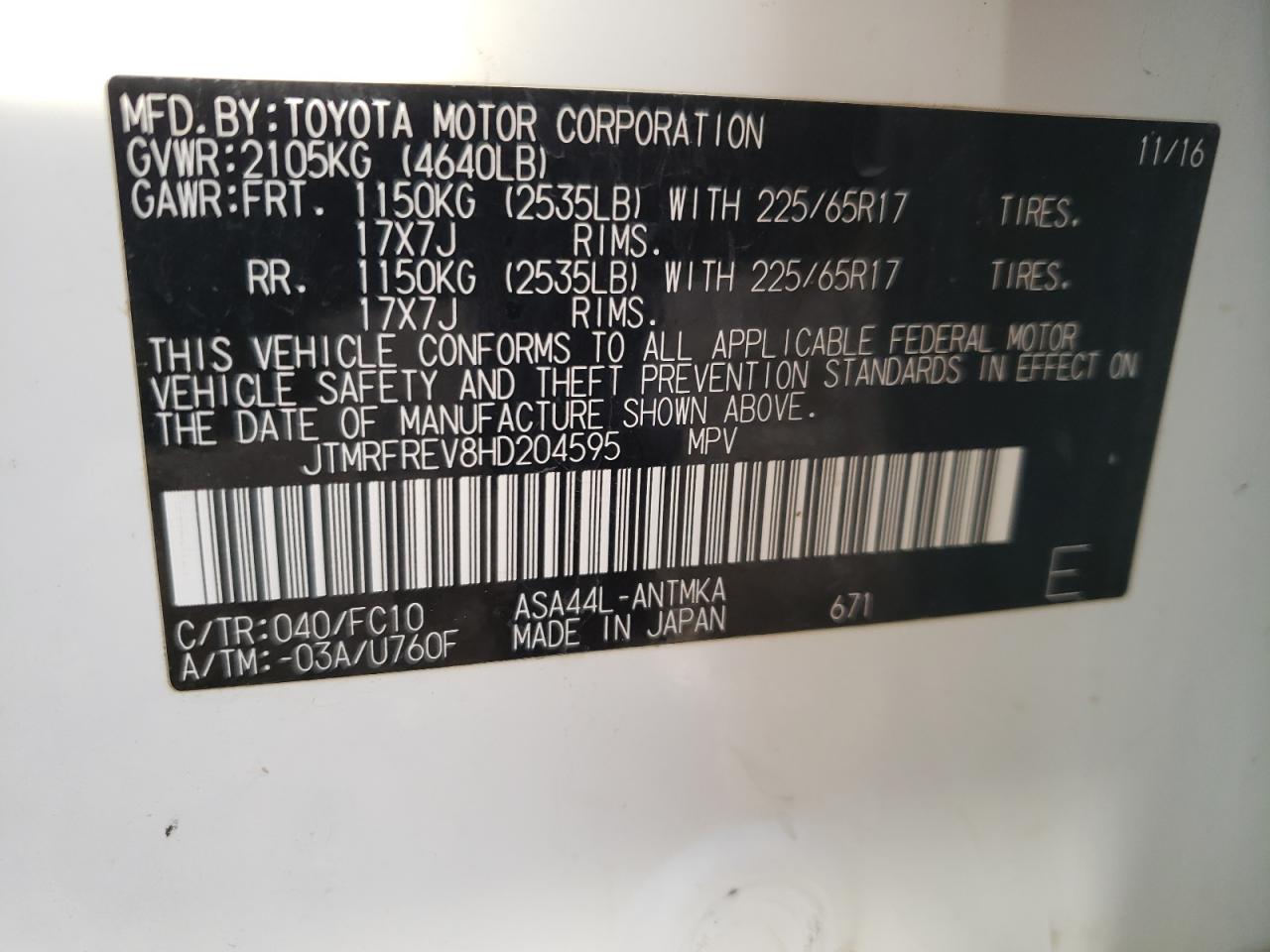 Photo 10 from auction – 2017 TOYOTA RAV4 XLE with VIN JTMRFREV8HD204595