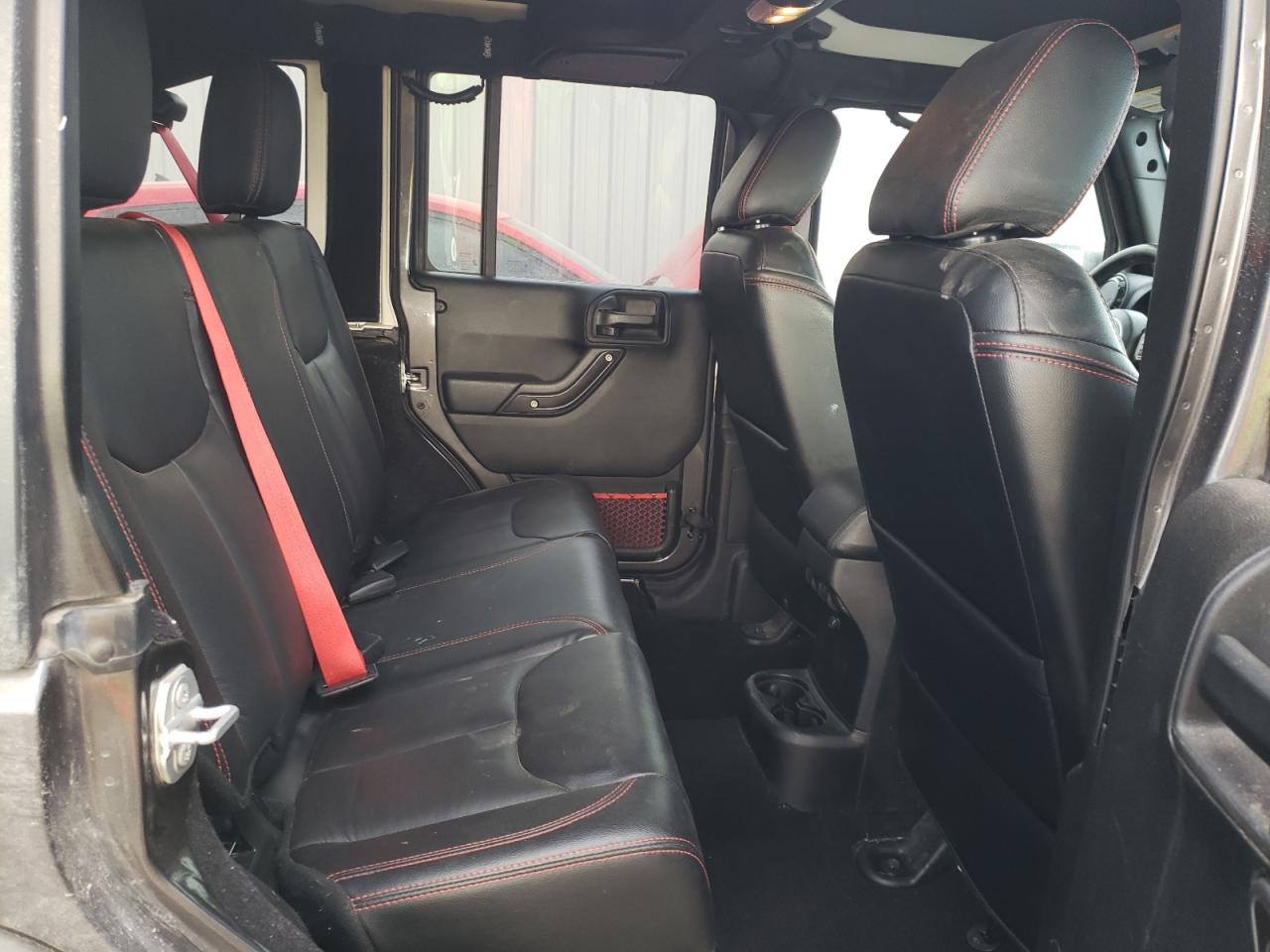 Photo 6 from auction – 2018 JEEP WRANGLER U with VIN 1C4BJWFG3JL818125