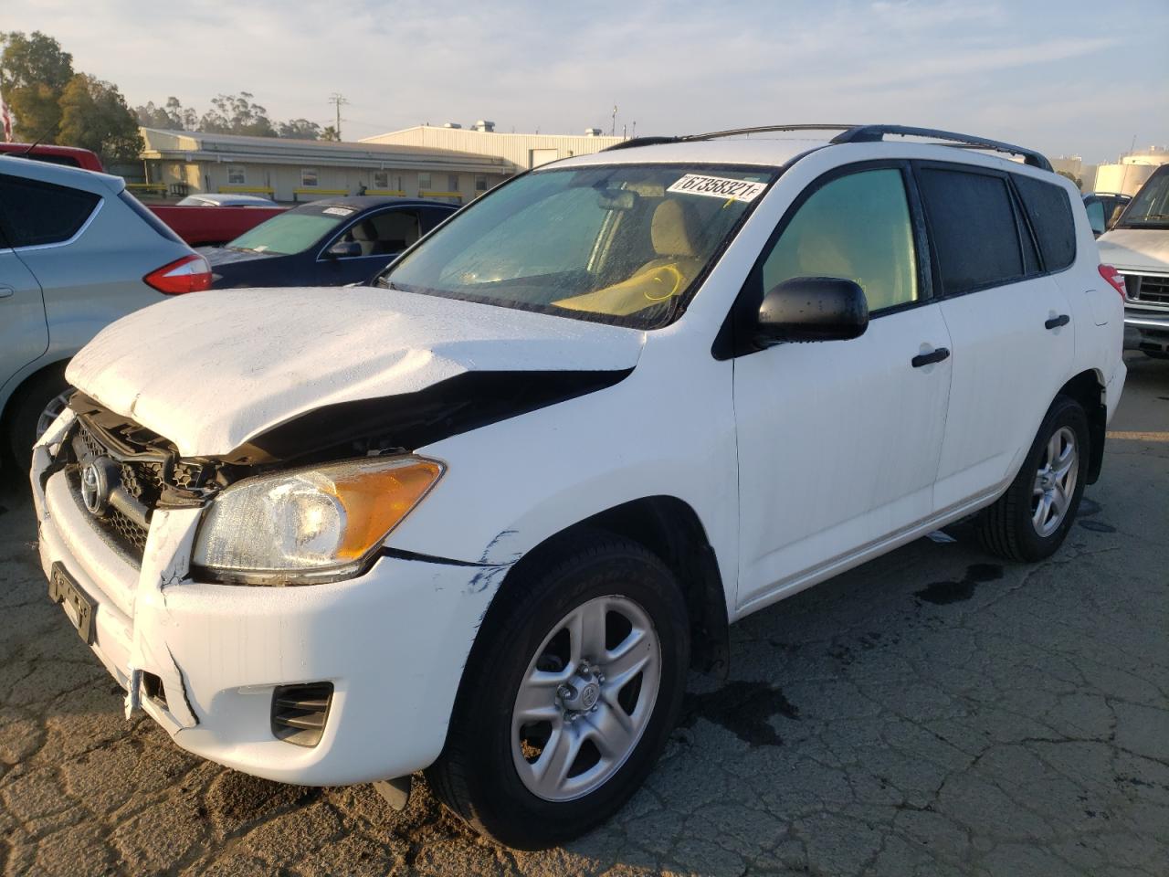 Photo 2 from auction – 2011 TOYOTA RAV4 with VIN JTMZF4DV1B5037969