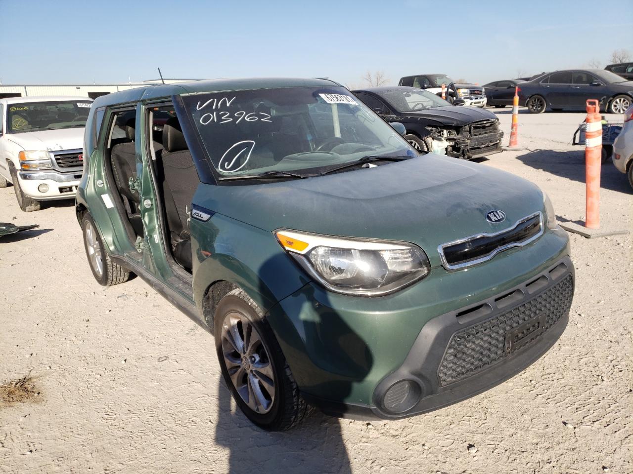 KIA SOUL + 2014 с VIN KNDJP3A58E7013962 - Снимка от търг