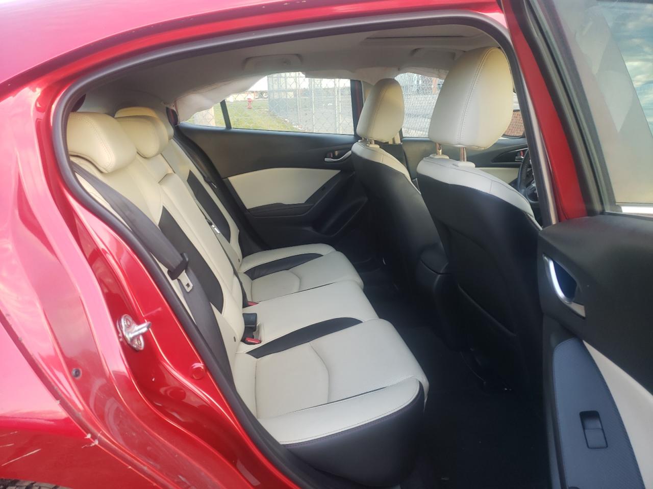 Photo 6 from auction – 2014 MAZDA MAZDA3 GRA with VIN JM1BM1M33E1103907