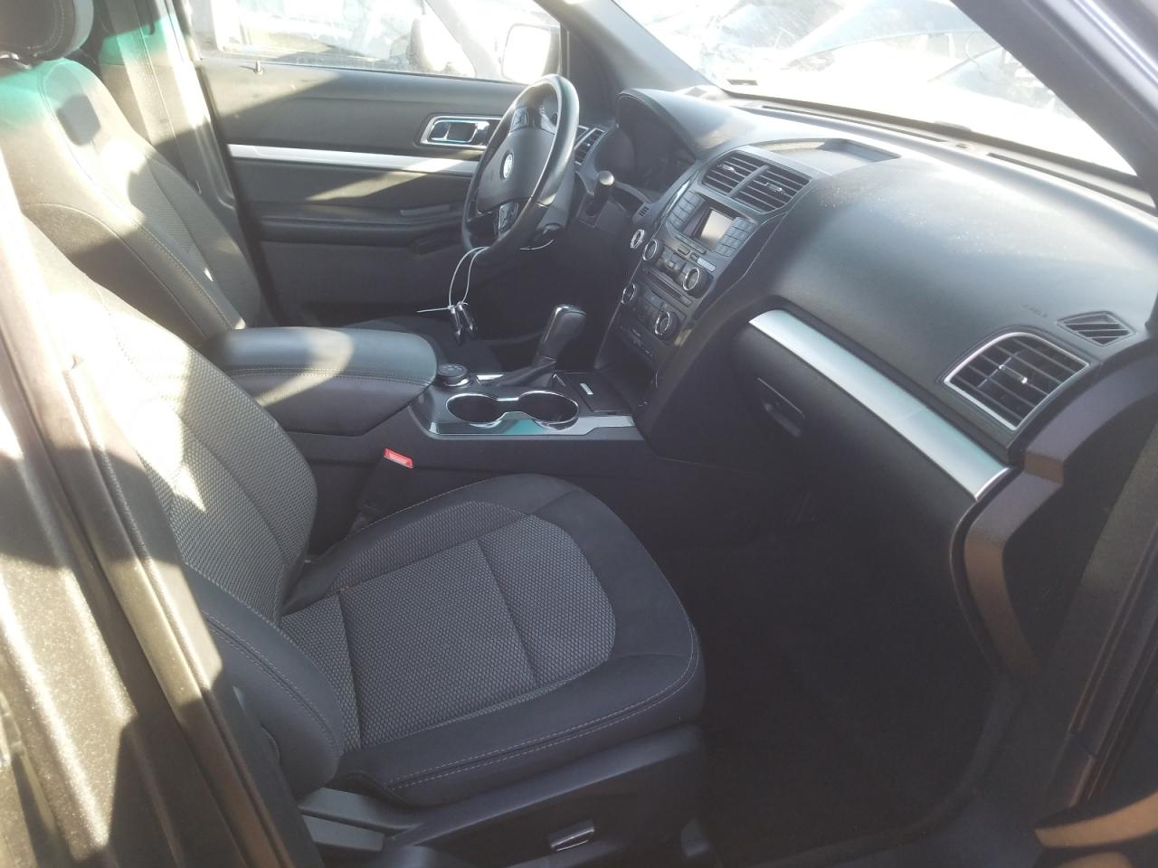 Photo 5 from auction – 2017 FORD EXPLORER X with VIN 1FM5K8DH6HGD23806