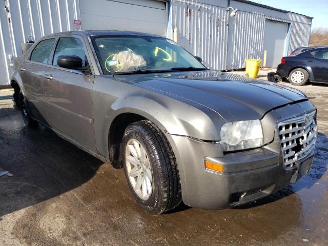 CHRYSLER 300 LX 2008 with VIN 2C3KA43R48H158098 - Photo from auction