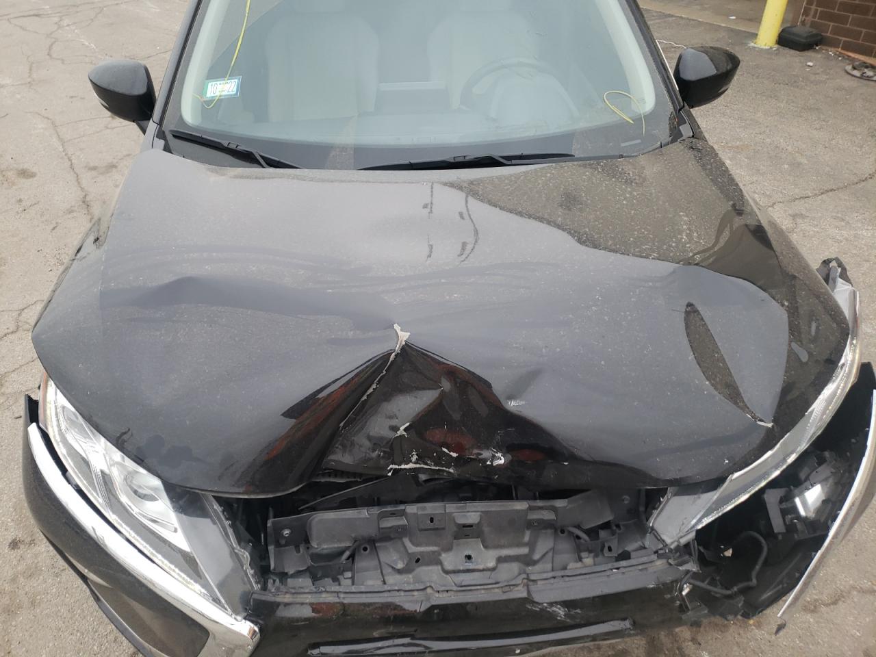 Photo 7 from auction – 2018 MITSUBISHI ECLIPSE CR with VIN JA4AT5AA1JZ064345