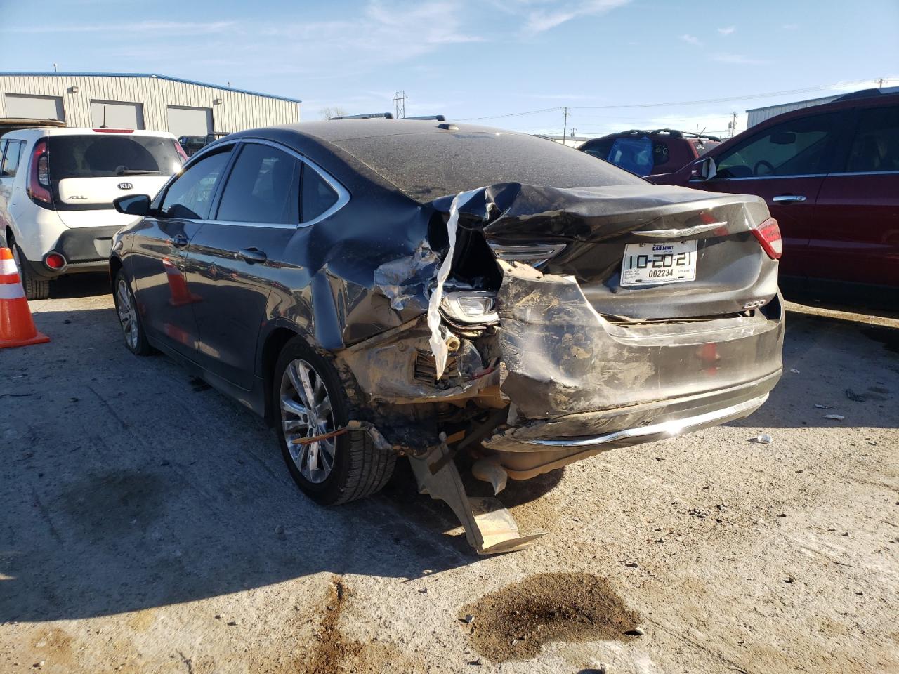 Photo 3 from auction – 2015 CHRYSLER 200 LIMITE with VIN 1C3CCCABXFN599219