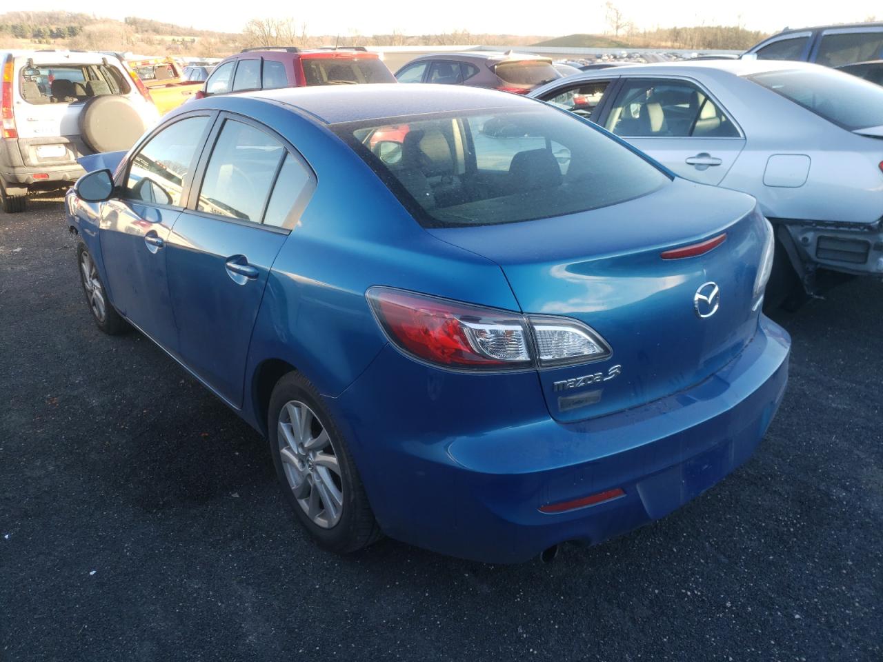 Photo 3 from auction – 2012 MAZDA 3 I with VIN JM1BL1W88C1688847