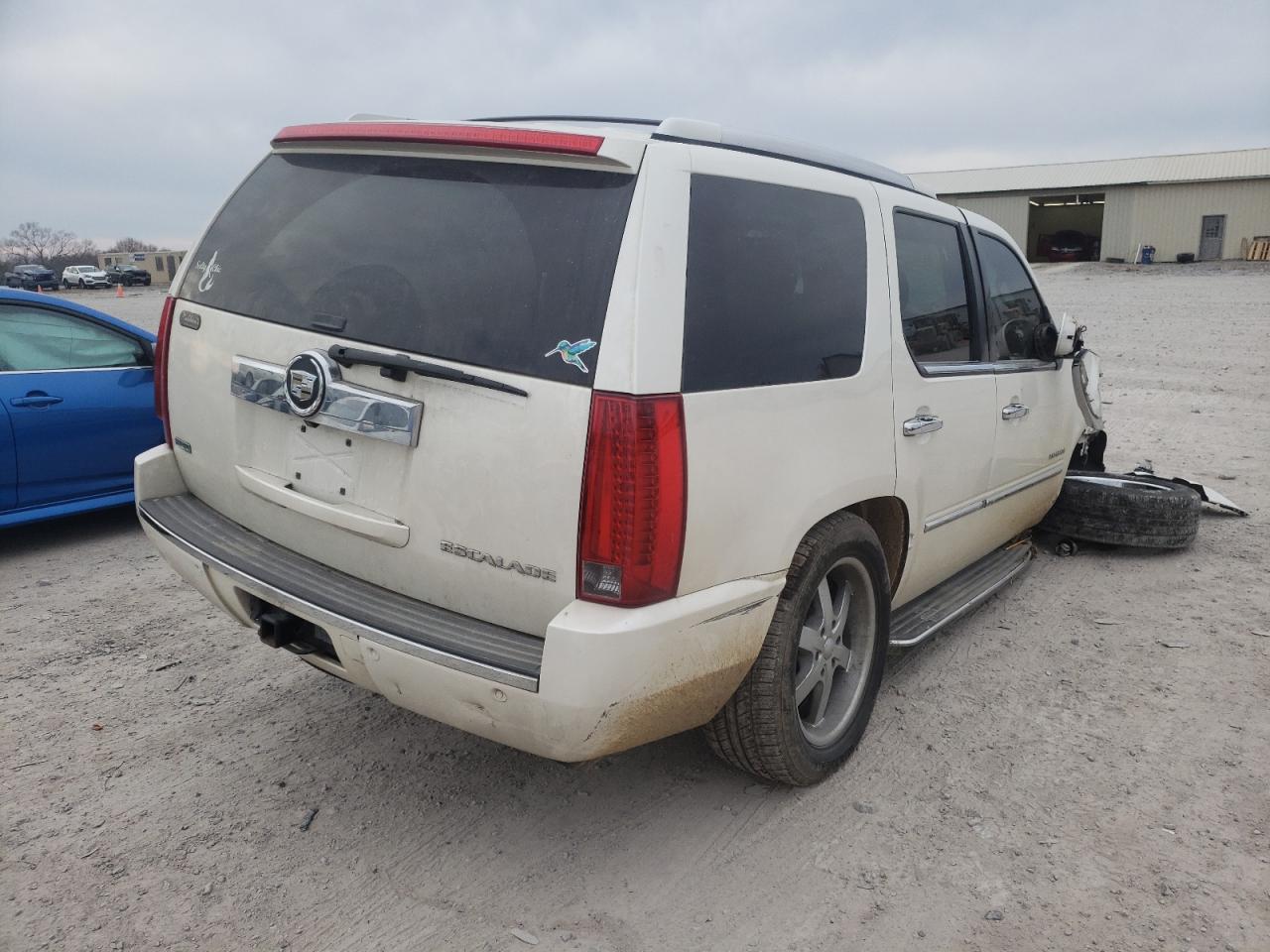 Photo 4 from auction – 2011 CADILLAC ESCALADE L with VIN 1GYS4BEF0BR137180