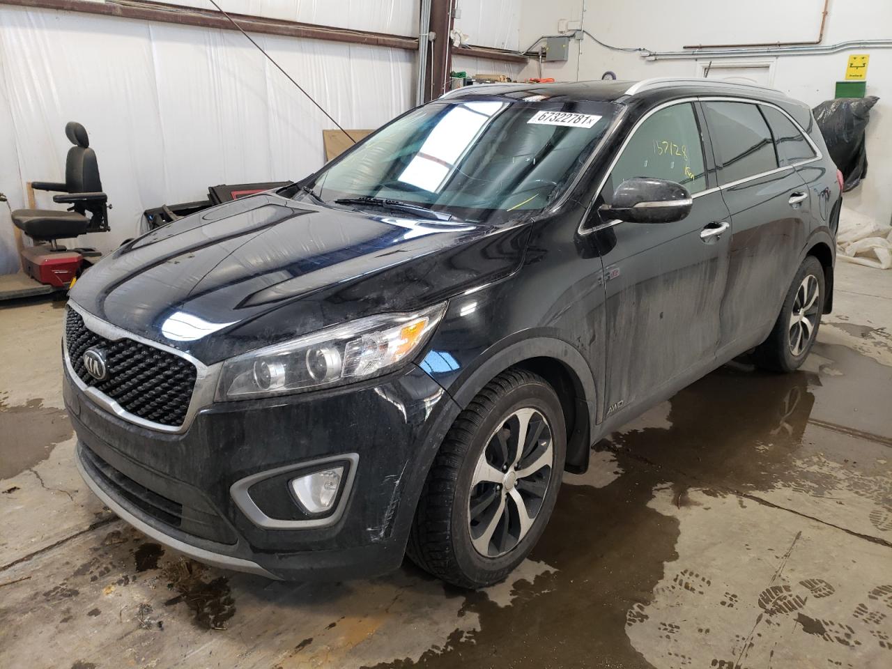 Photo 2 from auction – 2016 KIA SORENTO EX with VIN 5XYPHDA56GG070776