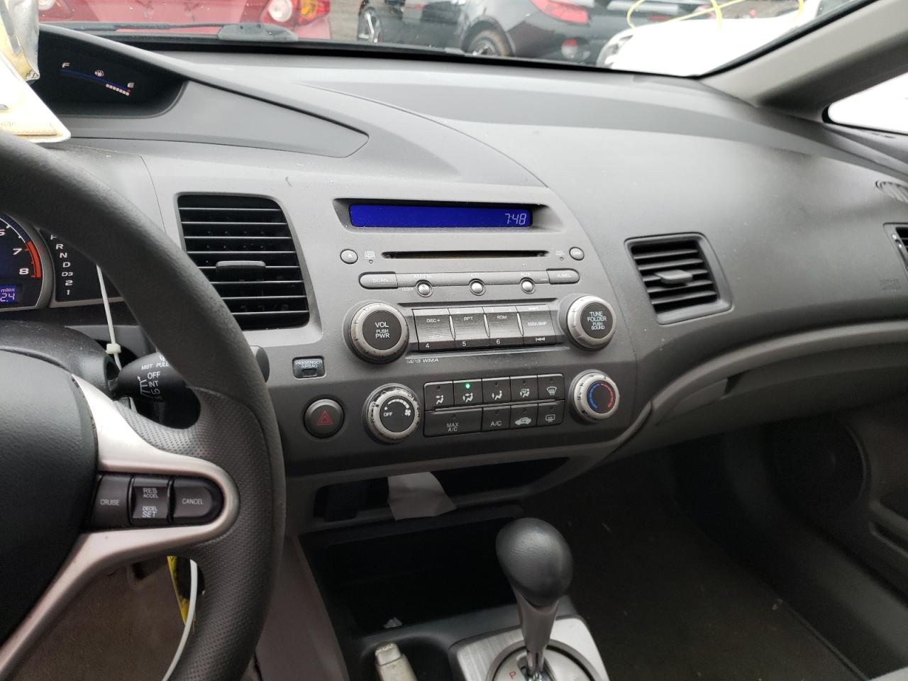 Photo 9 from auction – 2010 HONDA CIVIC LX with VIN 2HGFA1F52AH536219