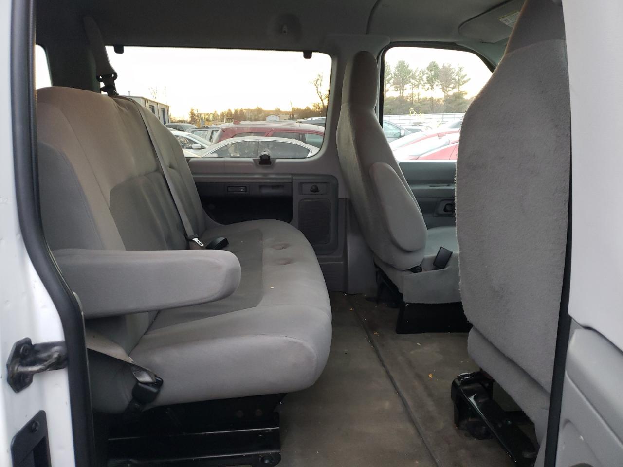 Photo 6 from auction – 2012 FORD ECONOLINE with VIN 1FBNE3BL9CDA89858