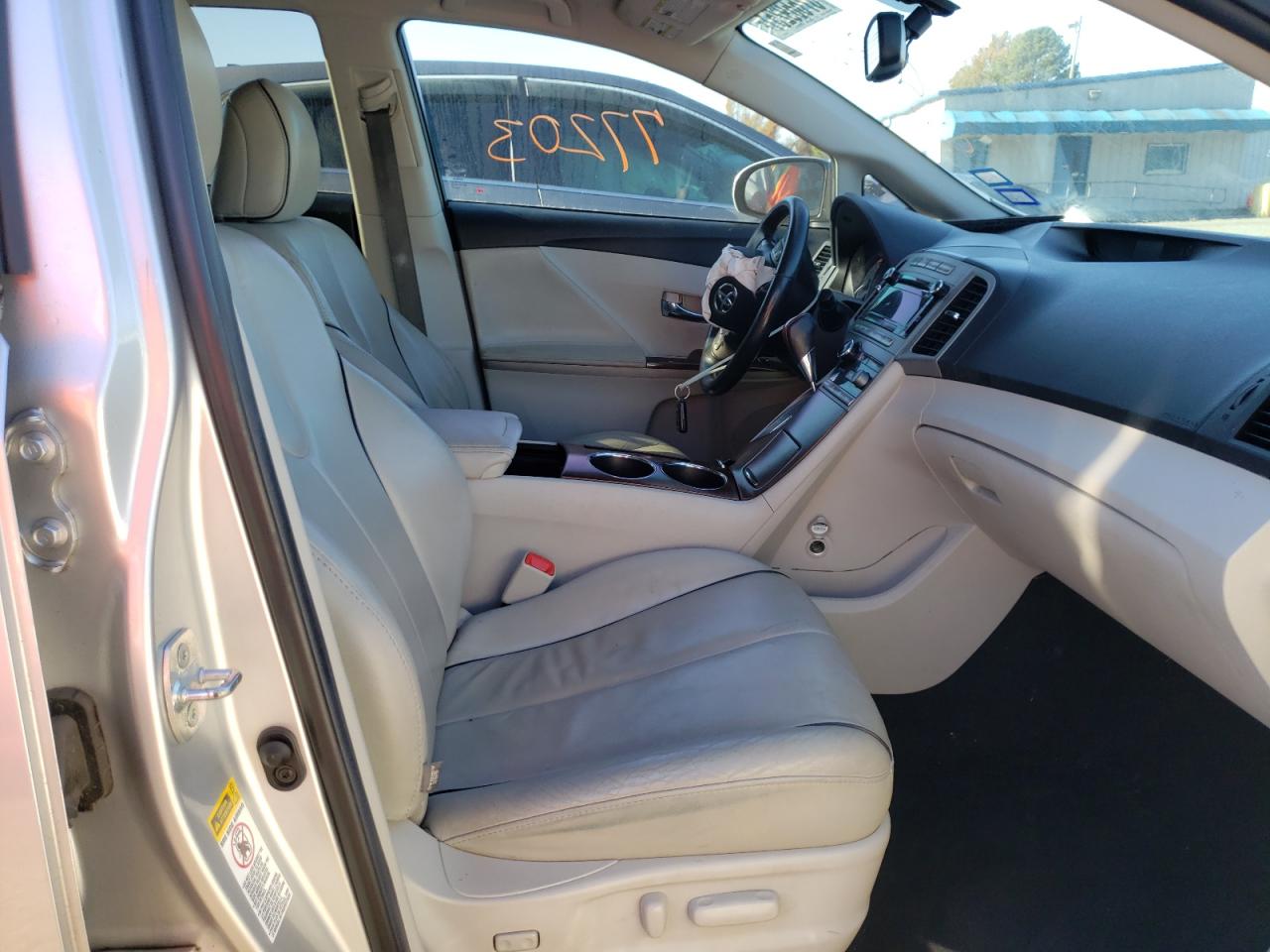 Photo 5 from auction – 2011 TOYOTA VENZA with VIN 4T3ZA3BB4BU041217