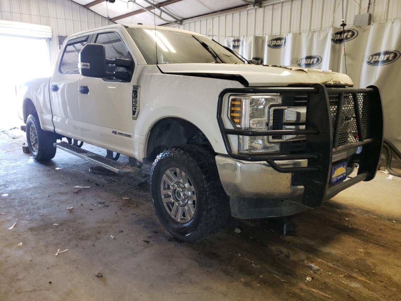 FORD F250 SUPER 2018 with VIN 1FT7W2BT2JEC86468 - Photo from auction