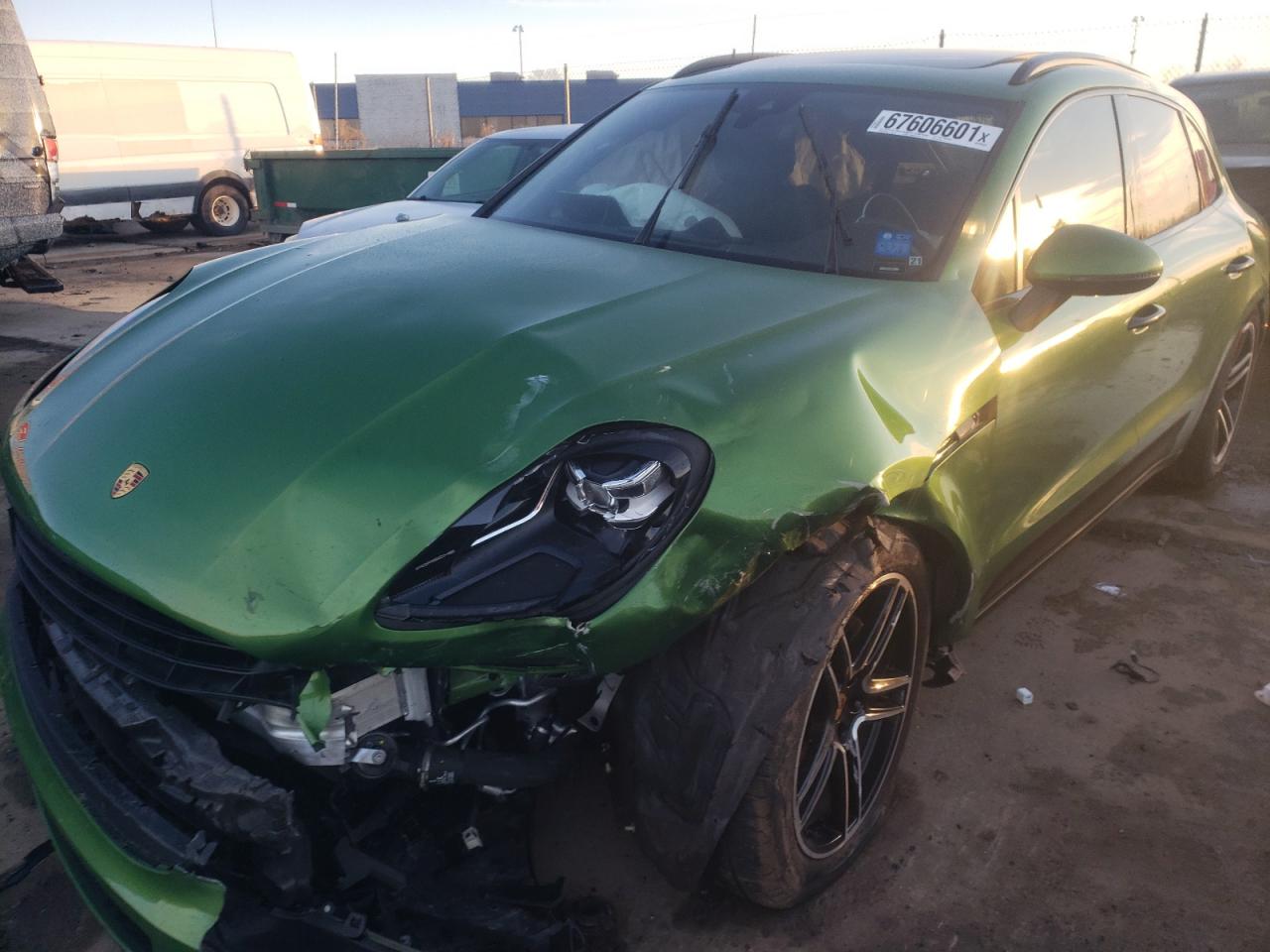 Photo 2 from auction – 2019 PORSCHE MACAN with VIN WP1AA2A59KLB01545