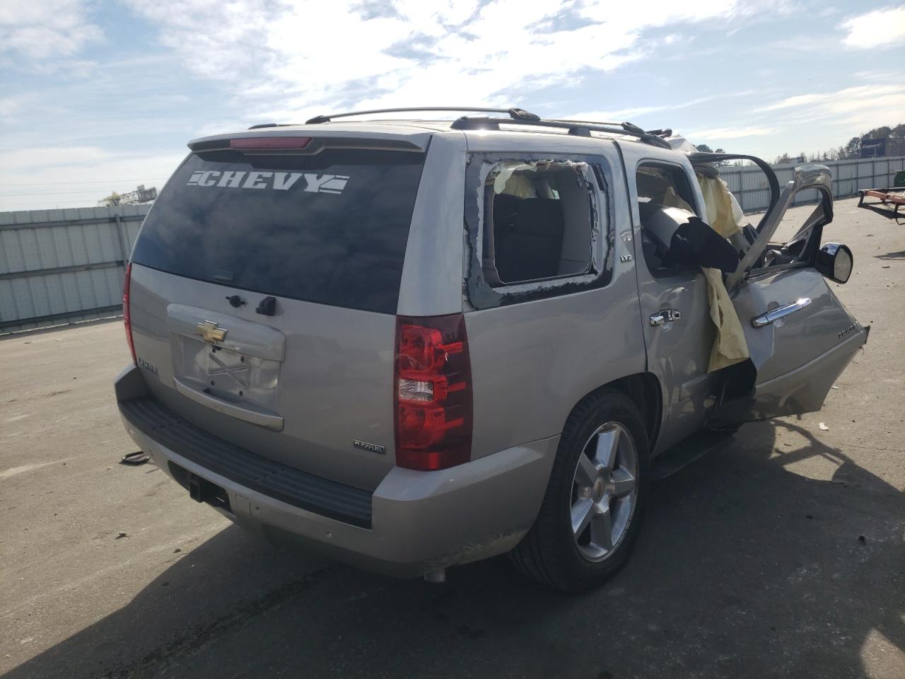 Photo 4 from auction – 2007 CHEVROLET TAHOE C150 with VIN 1GNFC13067J348691