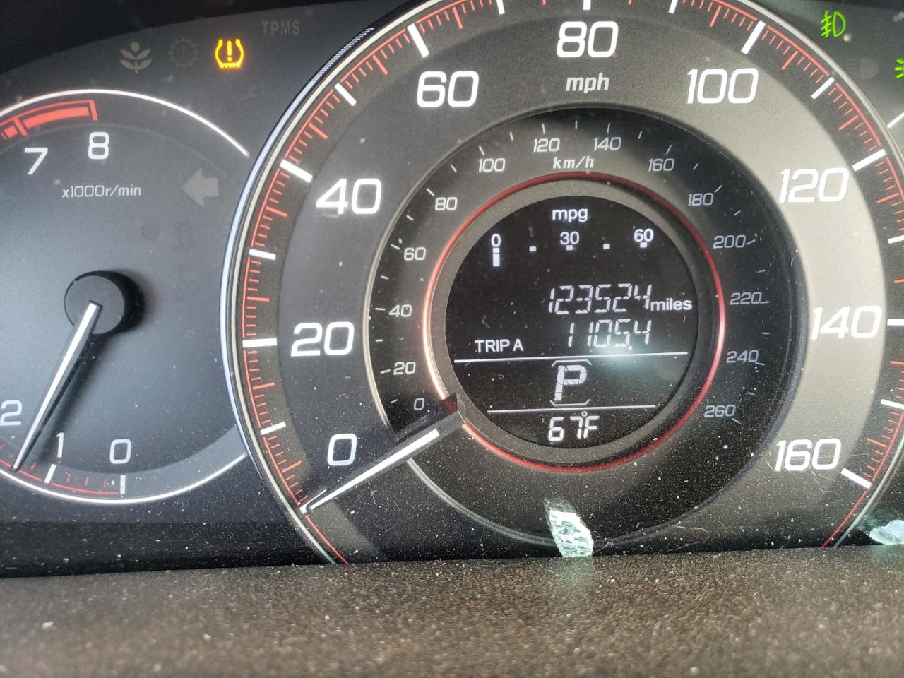 Photo 8 from auction – 2015 HONDA ACCORD SPO with VIN 1HGCR2F52FA217359