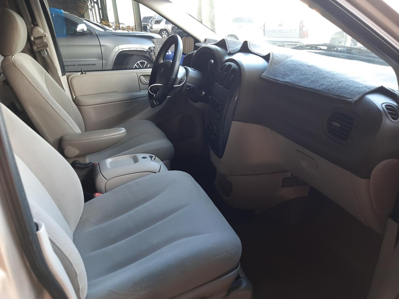 Photo 5 from auction – 2007 DODGE GRAND CARA with VIN 2D8GP44L77R318981