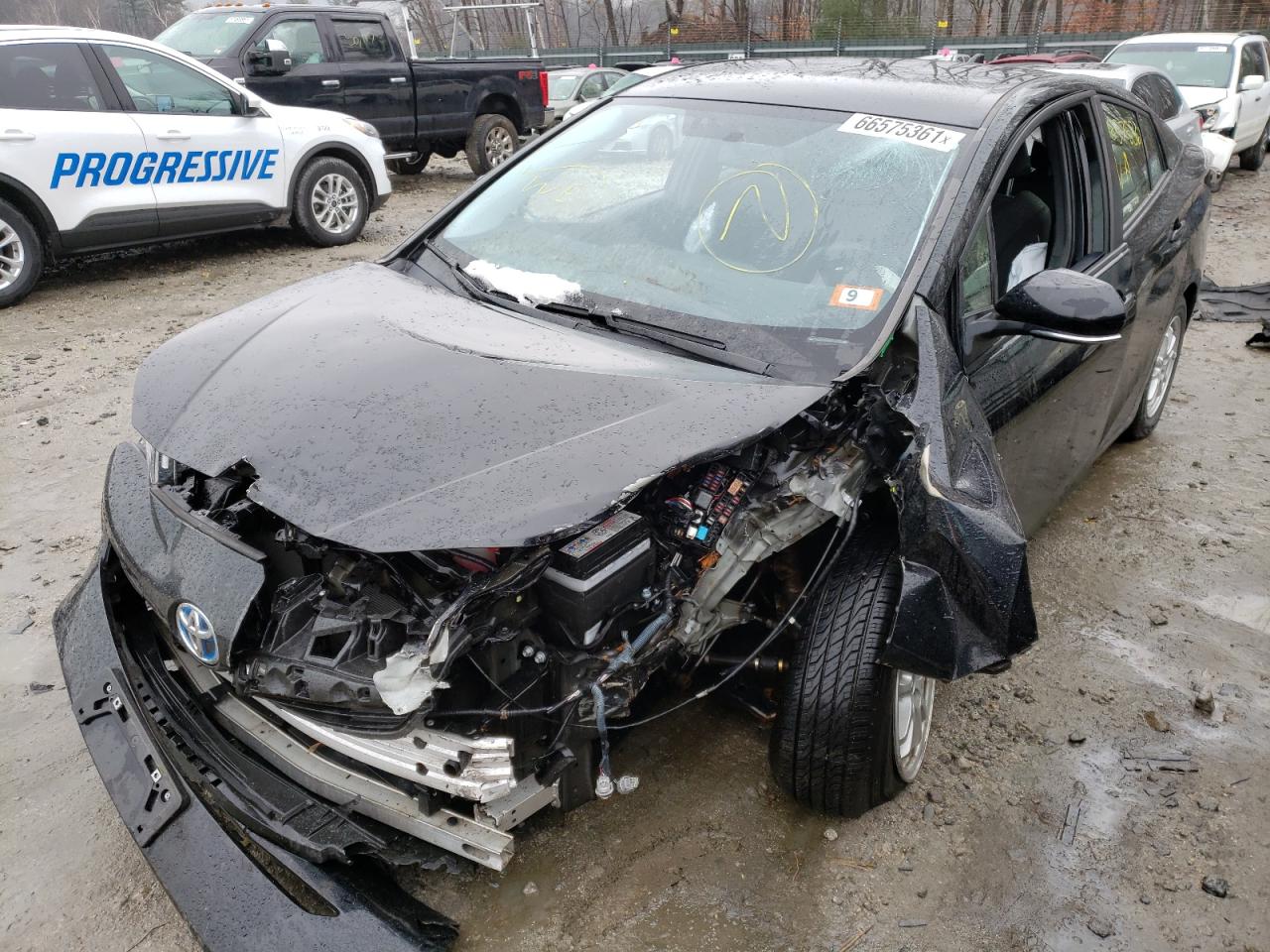 Photo 2 from auction – 2016 TOYOTA PRIUS with VIN JTDKBRFUXG3024185