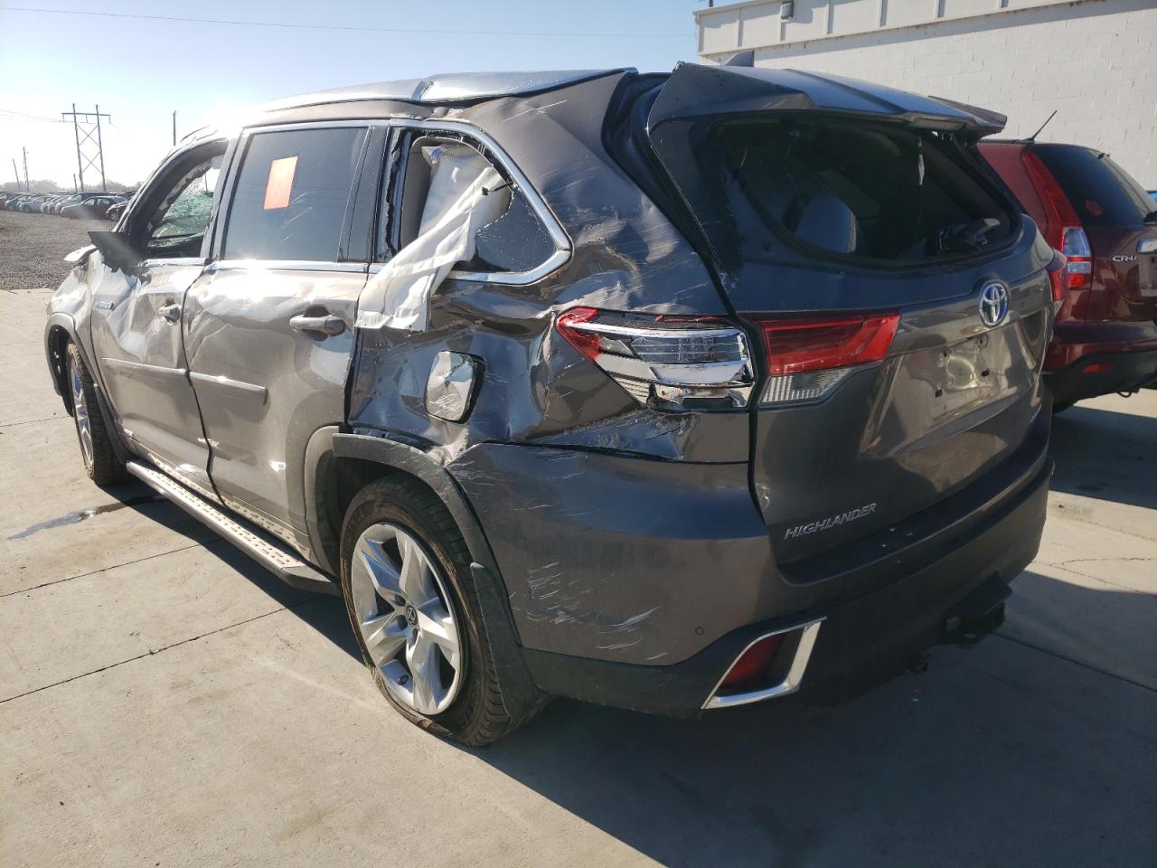 Photo 3 from auction – 2017 TOYOTA HIGHLANDER with VIN 5TDDGRFH1HS034200