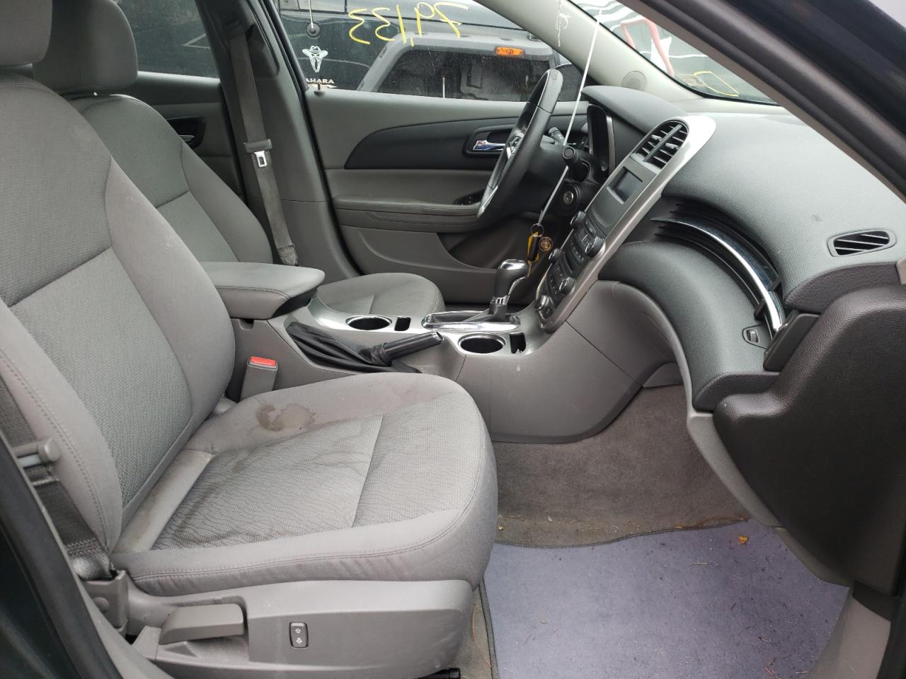 Photo 5 from auction – 2015 CHEVROLET MALIBU LS with VIN 1G11B5SL9FF156913