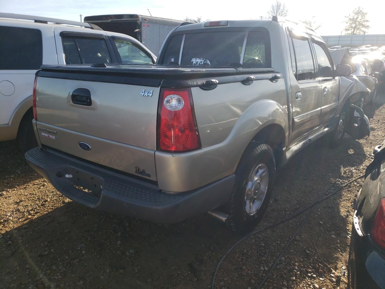 Photo 4 from auction – 2002 FORD EXPLORER S with VIN 1FMZU77E72UA94603