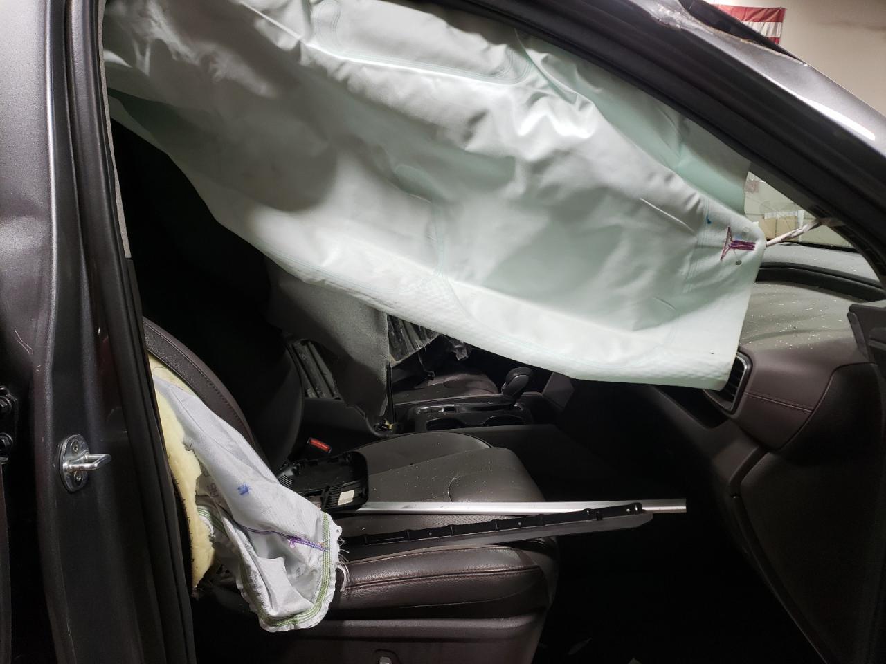 Photo 5 from auction – 2019 HYUNDAI SANTA FE L with VIN 5NMS5CAA8KH127424