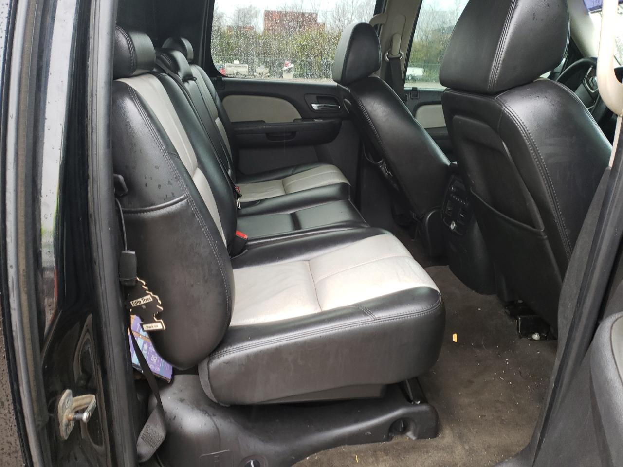 Photo 6 from auction – 2007 CHEVROLET AVALANCHE with VIN 3GNFK12307G267072