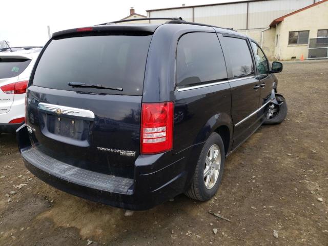 Photo 4 from auction – 2010 CHRYSLER TOWN & COU with VIN 2A4RR8D18AR320344