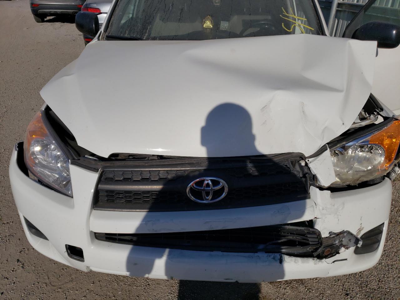 Photo 7 from auction – 2010 TOYOTA RAV4 with VIN JTMBF4DV0A5022329