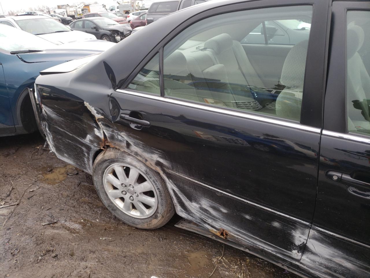 Photo 9 from auction – 2004 TOYOTA CAMRY LE with VIN 4T1BE32KX4U320642