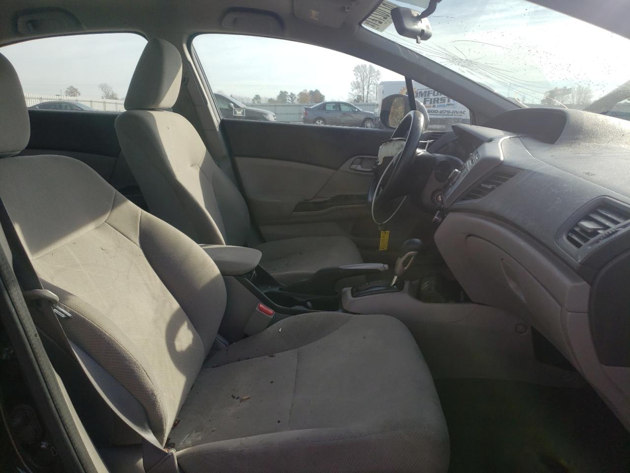 Photo 5 from auction – 2012 HONDA CIVIC LX with VIN 2HGFB2F59CH581096