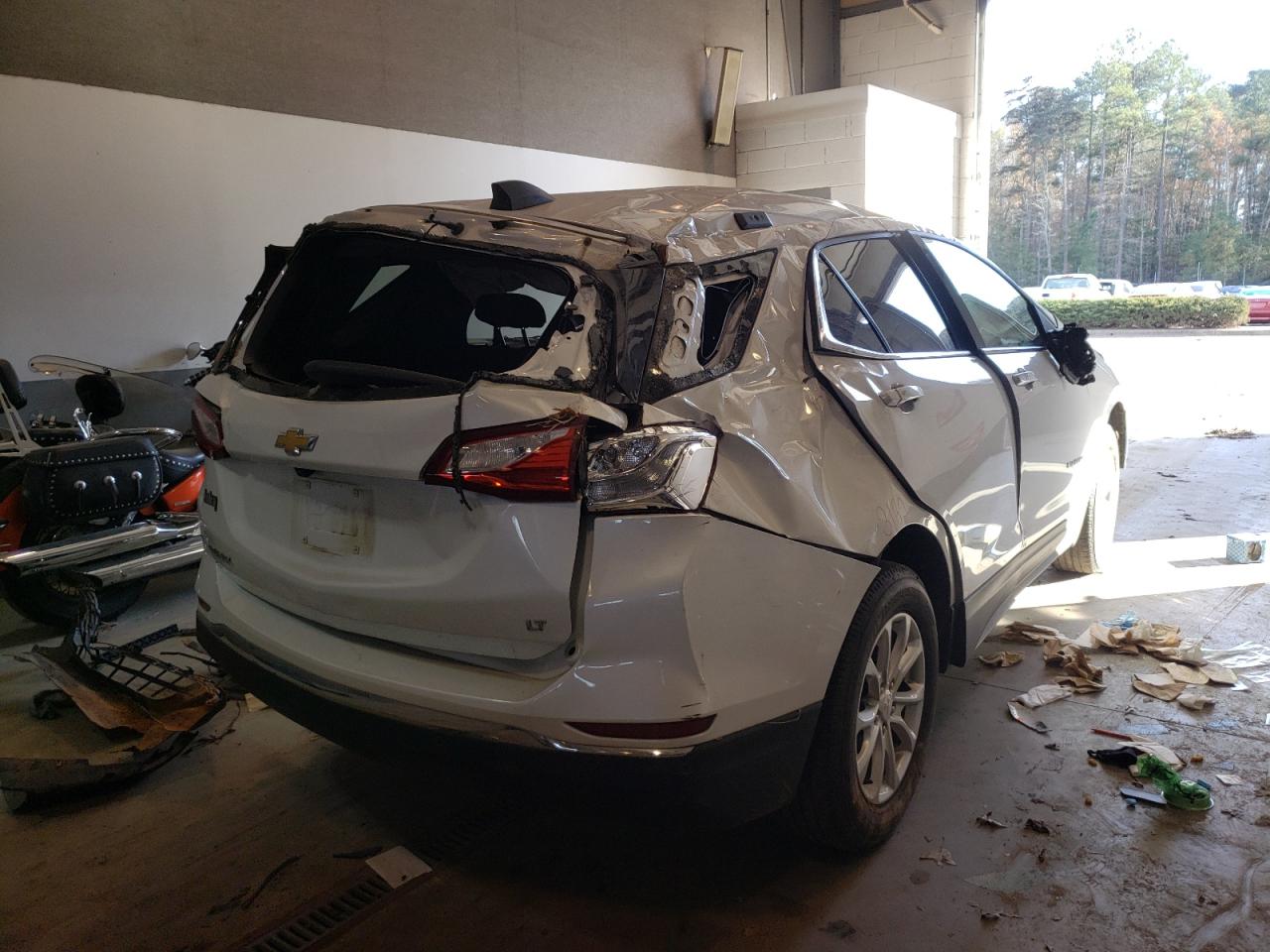 Photo 4 from auction – 2018 CHEVROLET EQUINOX LT with VIN 2GNAXJEV2J6232898