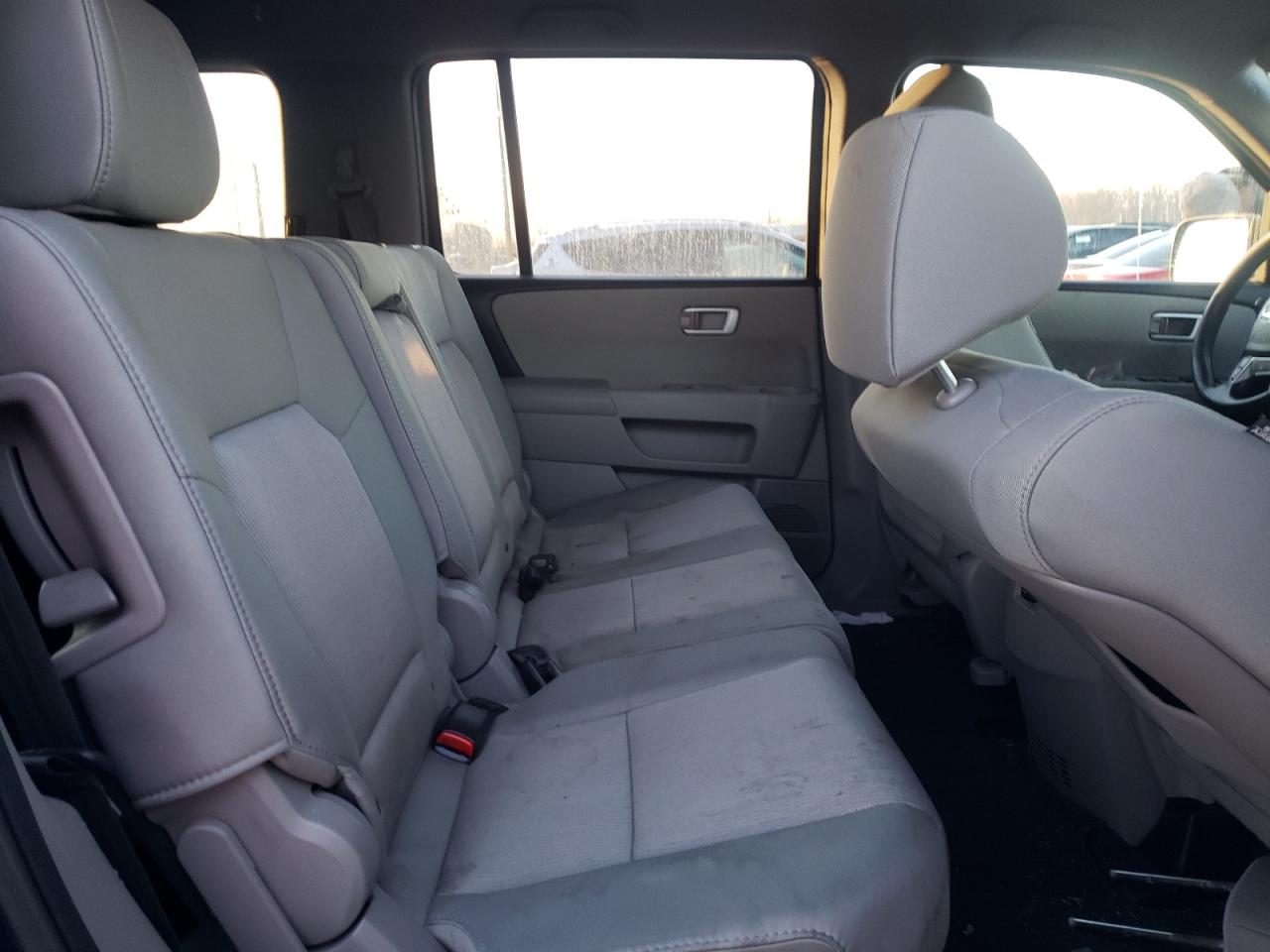 Photo 6 from auction – 2014 HONDA PILOT EX with VIN 5FNYF4H49EB047228