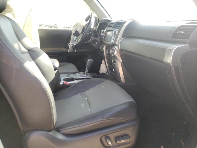 Photo 5 from auction – 2015 TOYOTA 4RUNNER SR with VIN JTEZU5JRXF5108705