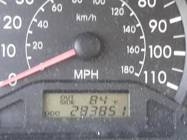 Photo 8 from auction – 2005 TOYOTA COROLLA CE with VIN 1NXBR32E95Z551693