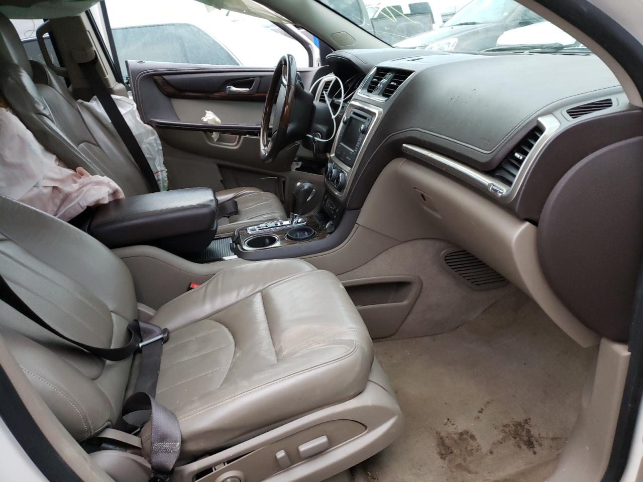 Photo 5 from auction – 2013 GMC ACADIA DEN with VIN 1GKKVTKD0DJ189054