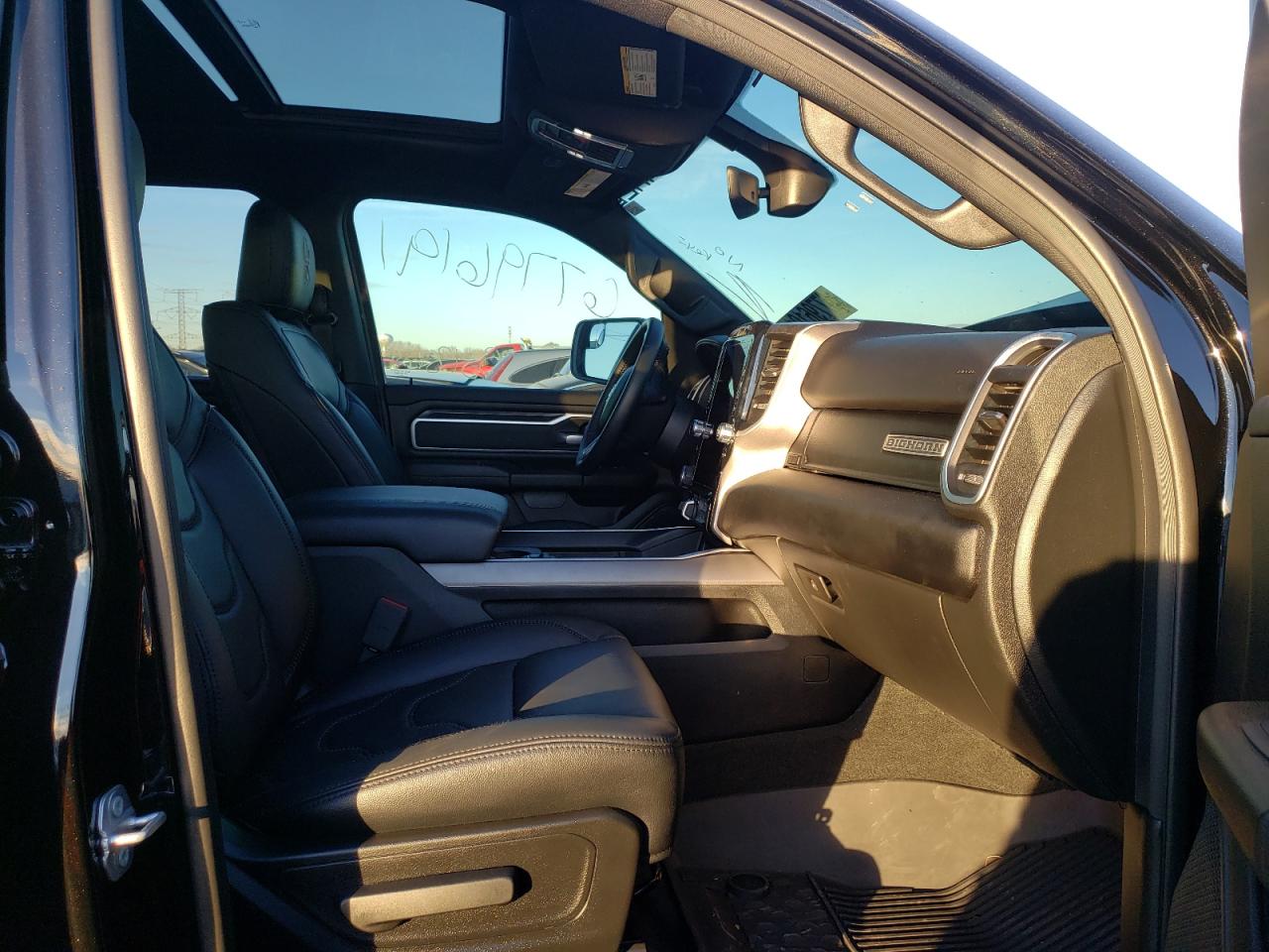 Photo 5 from auction – 2021 RAM 1500 BIG H with VIN 1C6SRFFT3MN607674