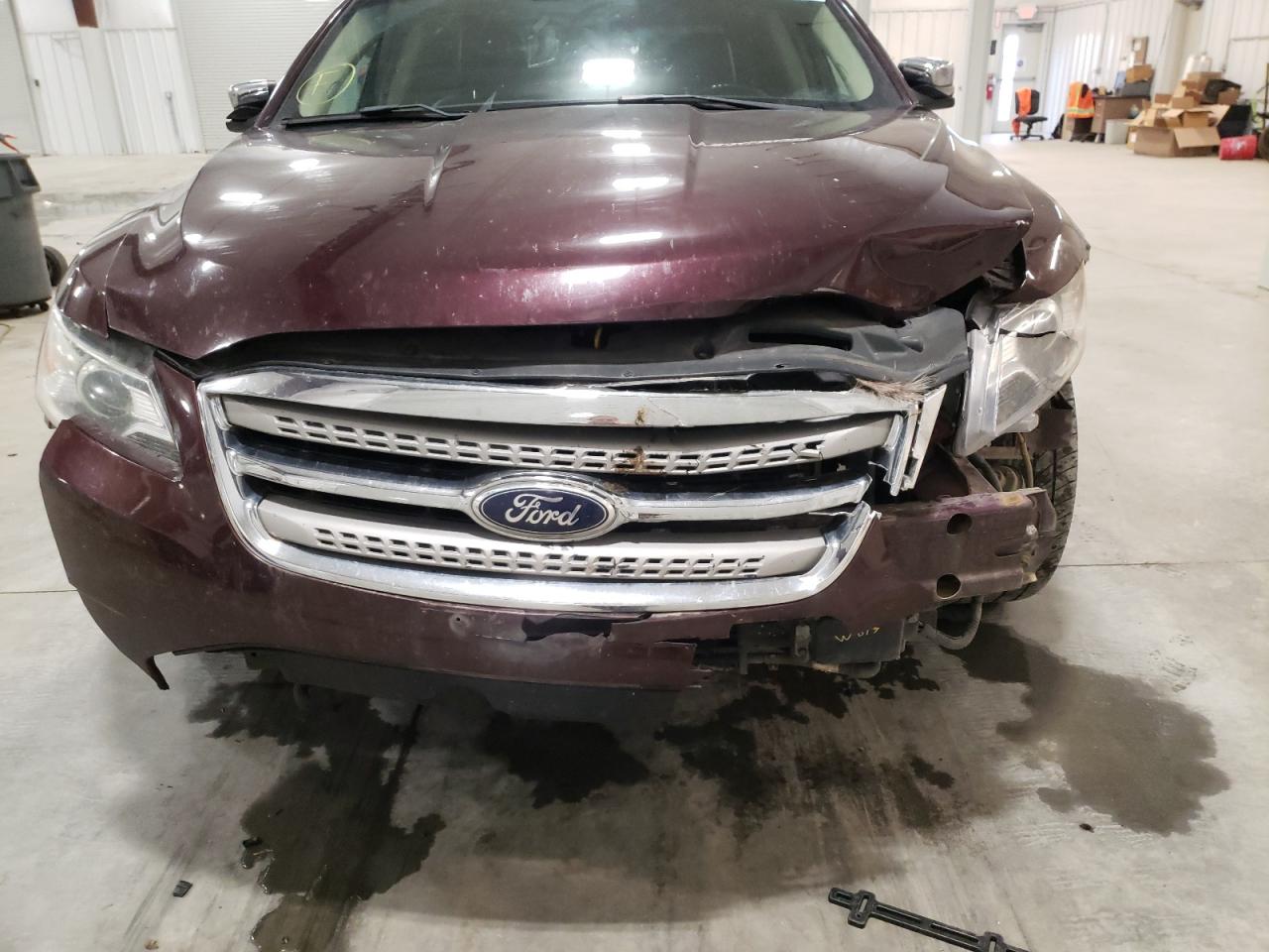 Photo 9 from auction – 2011 FORD TAURUS LIM with VIN 1FAHP2JW0BG128381