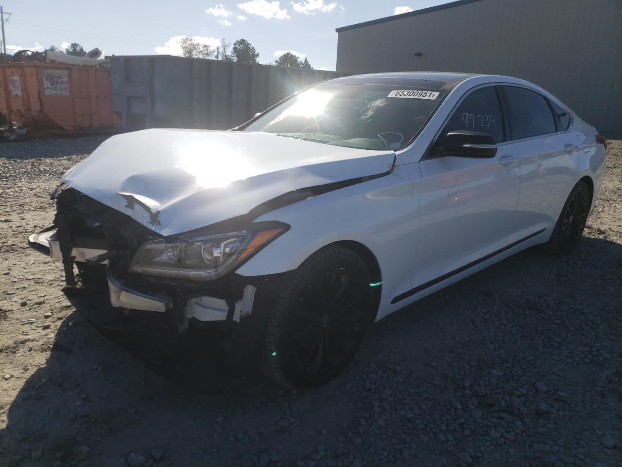Photo 2 from auction – 2016 HYUNDAI GENESIS with VIN KMHGN4JE0GU137889