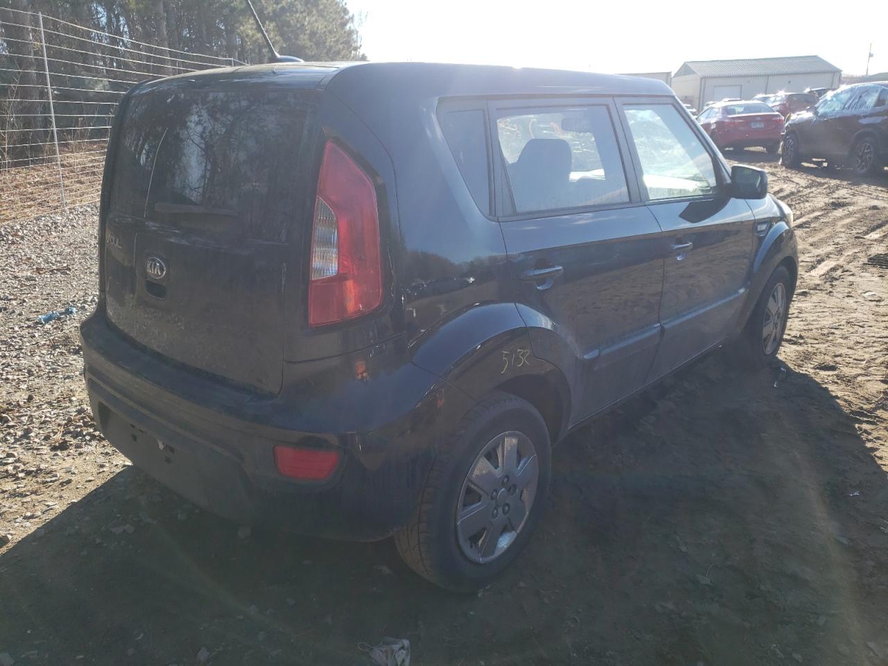 Photo 4 from auction – 2013 KIA SOUL with VIN KNDJT2A56D7506284