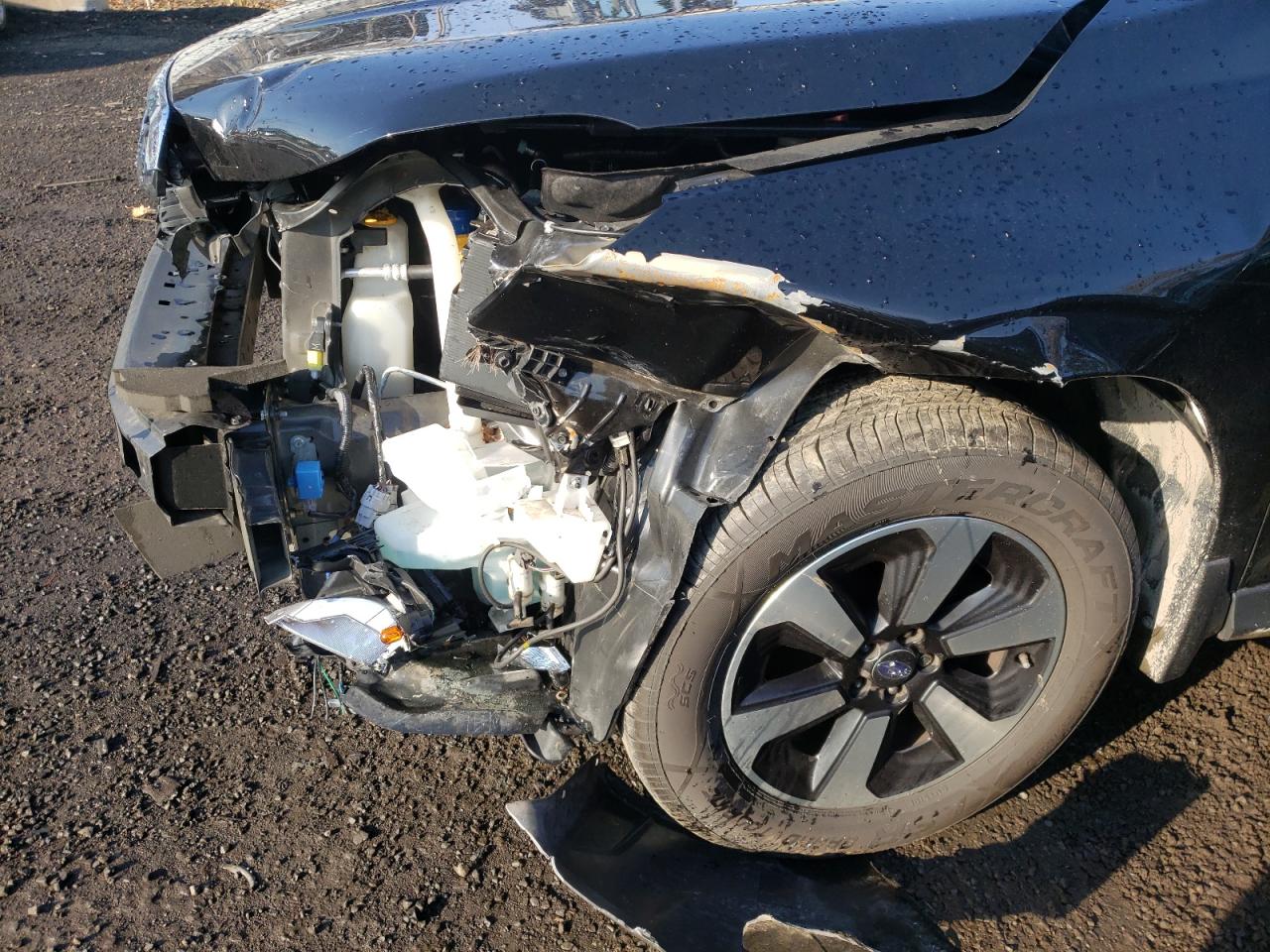 Photo 9 from auction – 2017 SUBARU FORESTER 2 with VIN JF2SJAEC3HH560382