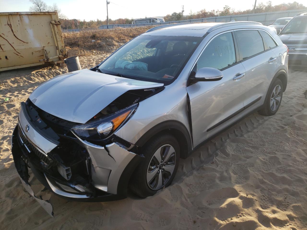 Photo 2 from auction – 2019 KIA NIRO TOURI with VIN KNDCE3LC2K5299972
